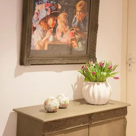 Bed & Breakfast In Ons Straatje Rosmalen