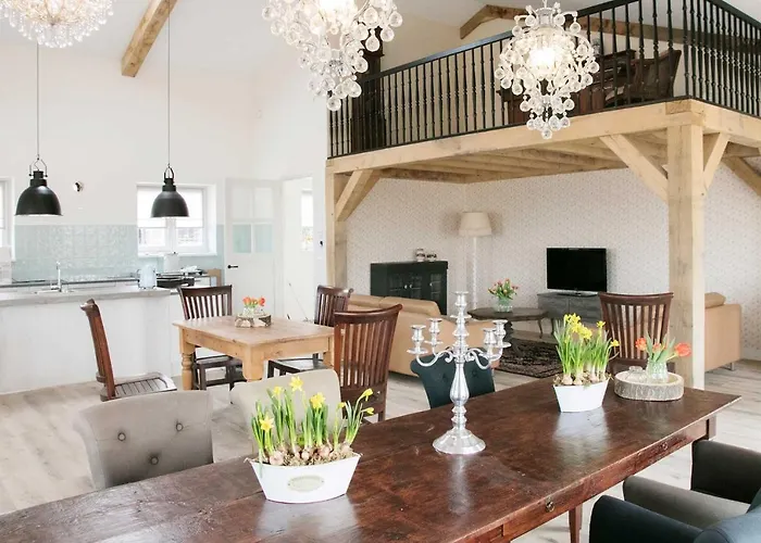 In Ons Straatje 4* 罗斯马伦