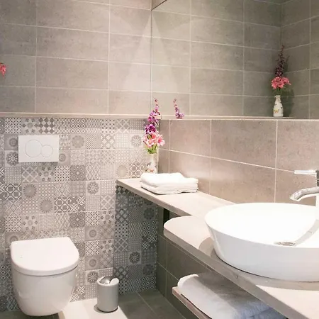 Bed & Breakfast In Ons Straatje Rosmalen