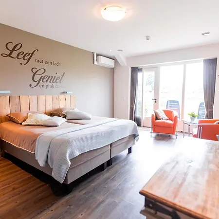 Bed & Breakfast In Ons Straatje 4*